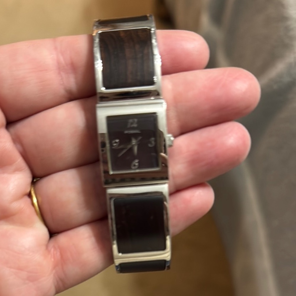 Fossil Silver and Brown Smartwatch with Sleek Design
